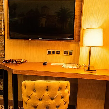 Aselia Hotel