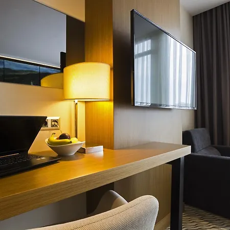 Aselia Hotel 4*